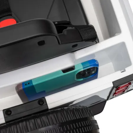 Defender Small Macchina Elettrica per Bambini 12V Bianco MP3 Luci LED