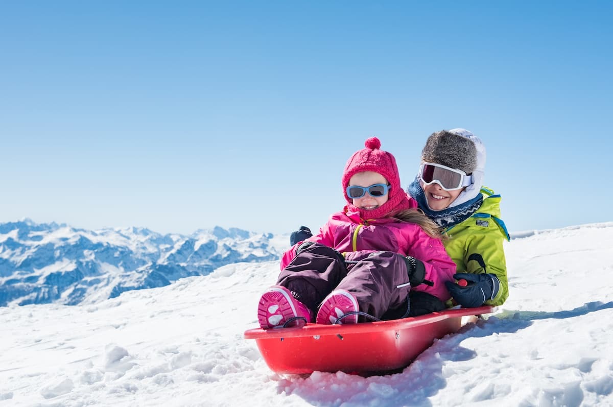 Slittino da neve: come far divertire i più piccoli in settimana